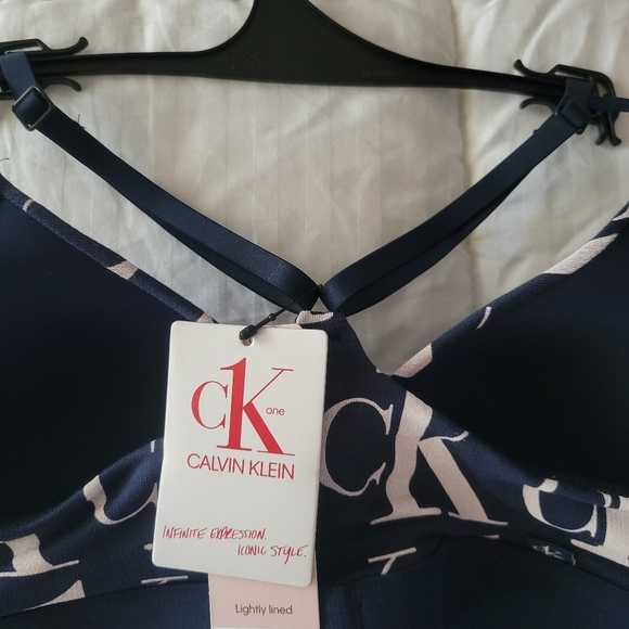 CALVIN KLEIN BRAND NEW BRALETTE SIZE S - Picture 7 of 8